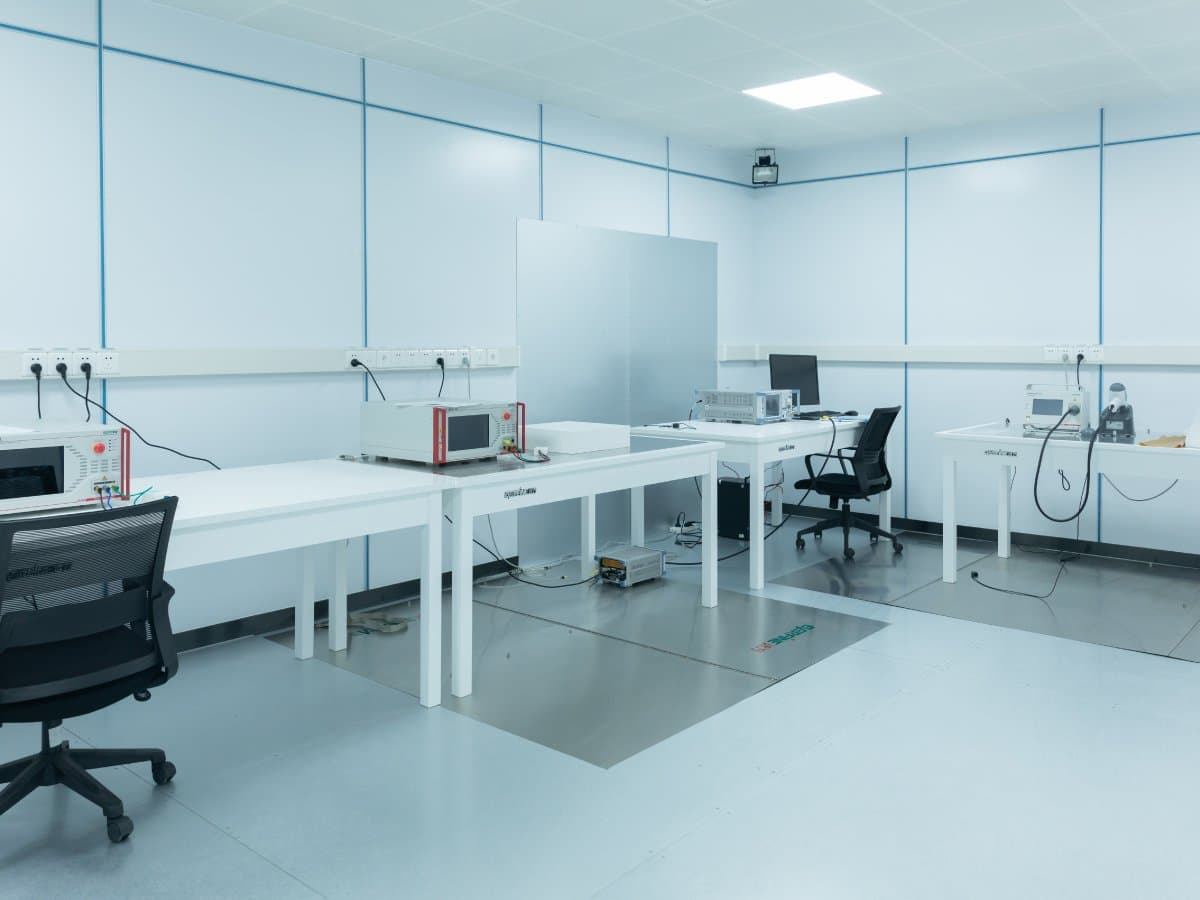 EMC chamber